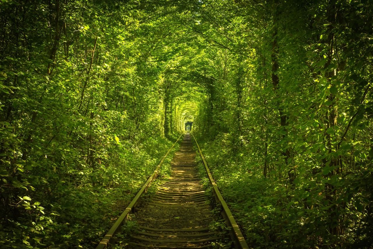 Отель Hotel Tunnel of Love Клевань-4